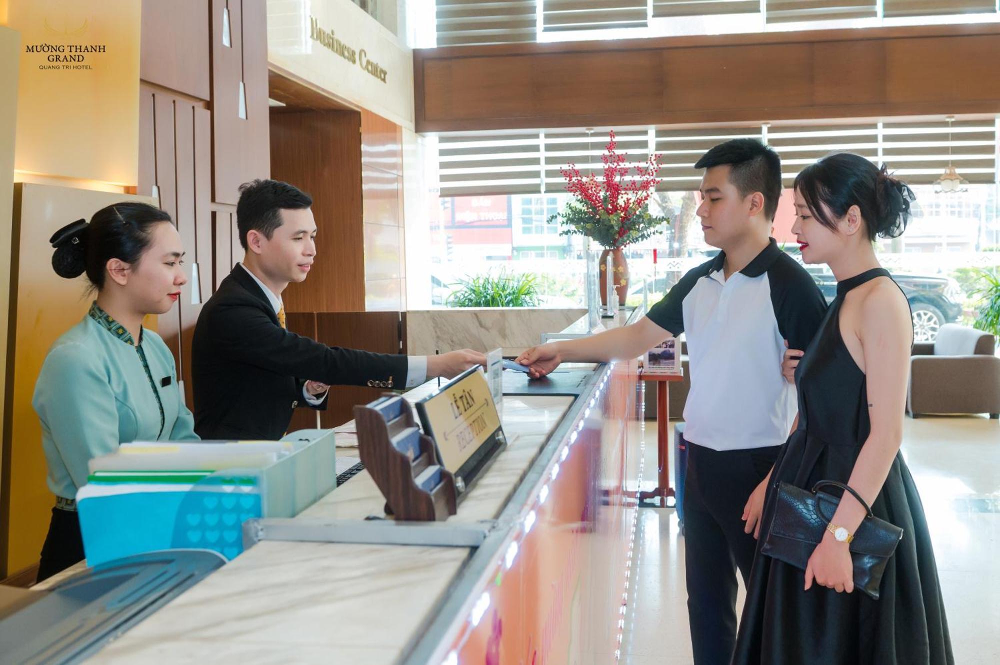 Muong Thanh Grand Quang Tri Hotel Buitenkant foto