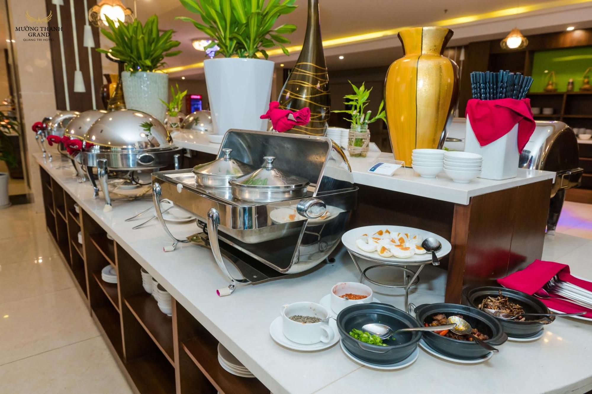 Muong Thanh Grand Quang Tri Hotel Buitenkant foto