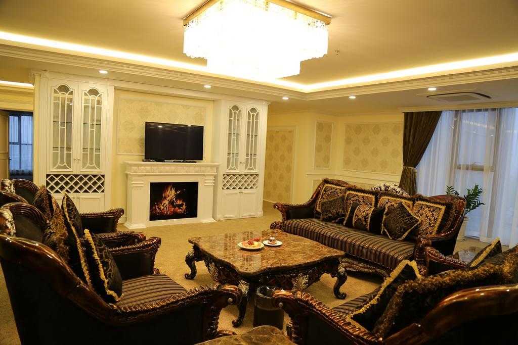 Muong Thanh Grand Quang Tri Hotel Buitenkant foto