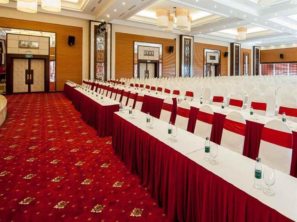 Muong Thanh Grand Quang Tri Hotel Buitenkant foto