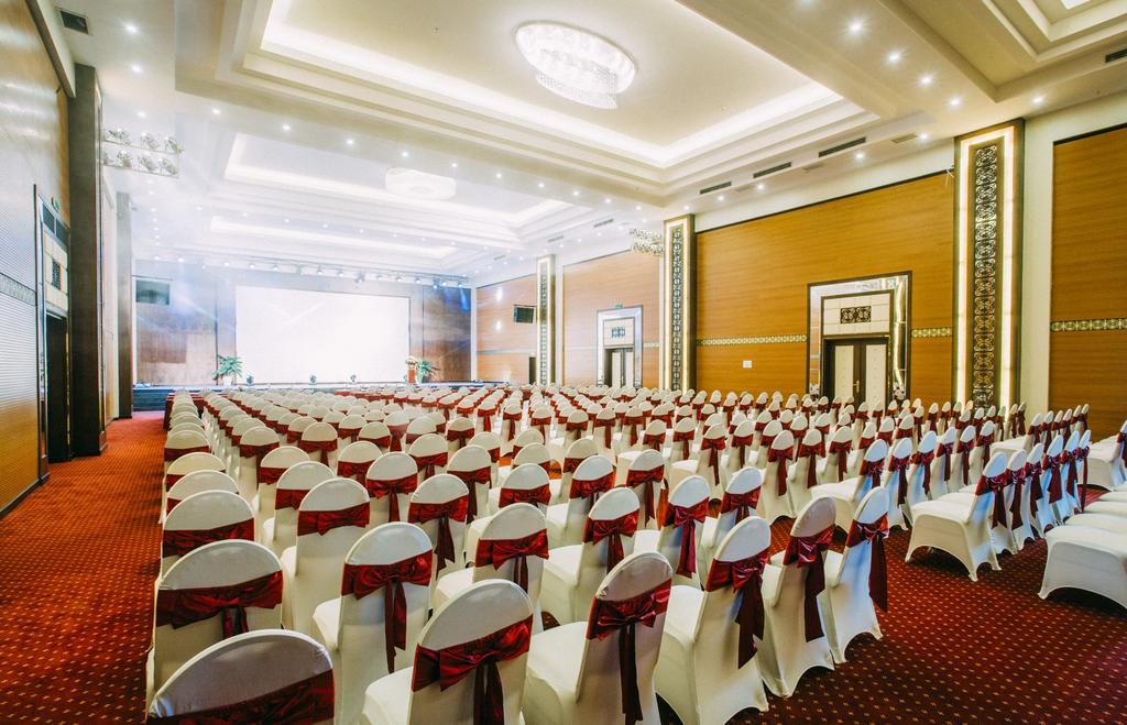 Muong Thanh Grand Quang Tri Hotel Buitenkant foto