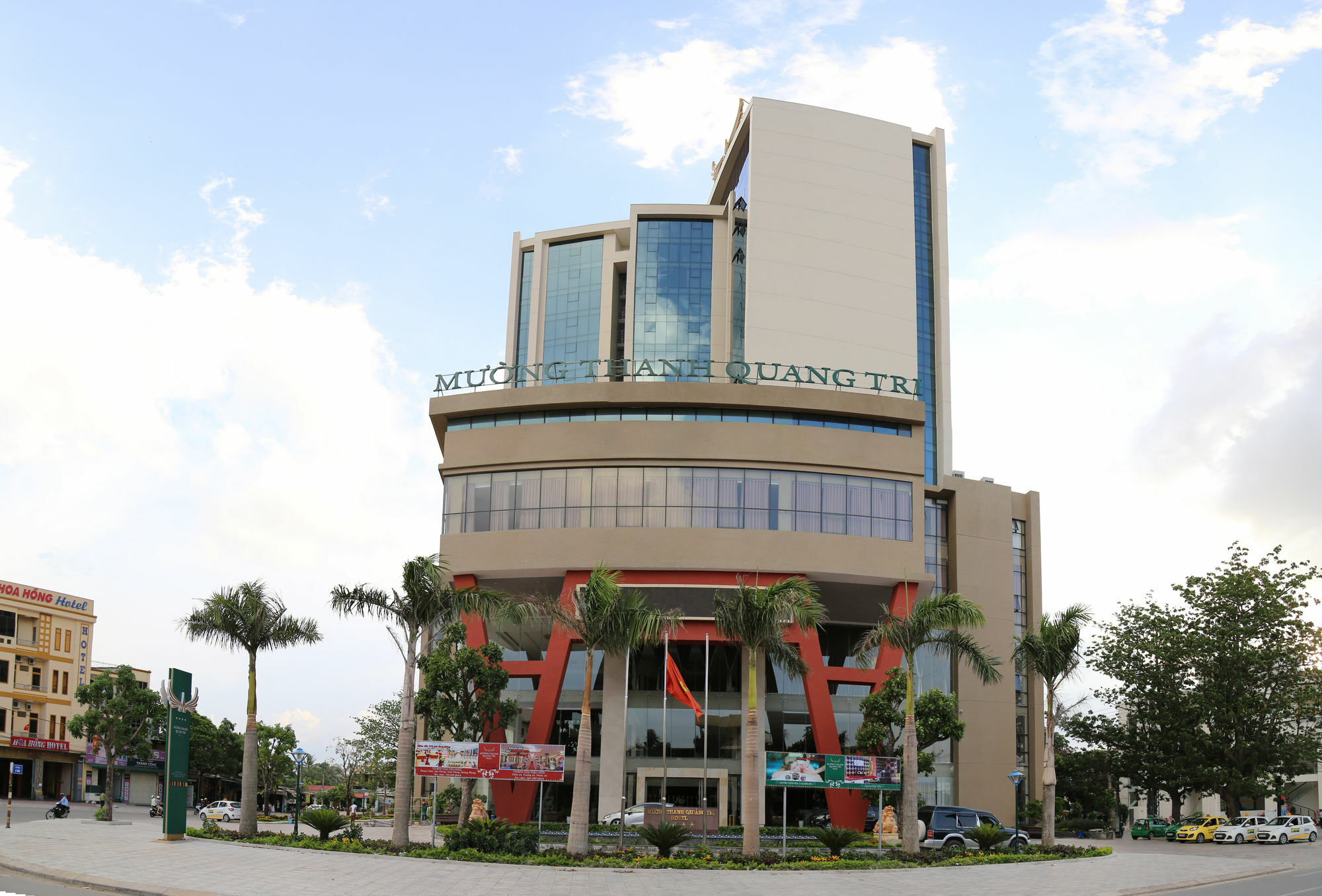 Muong Thanh Grand Quang Tri Hotel Buitenkant foto