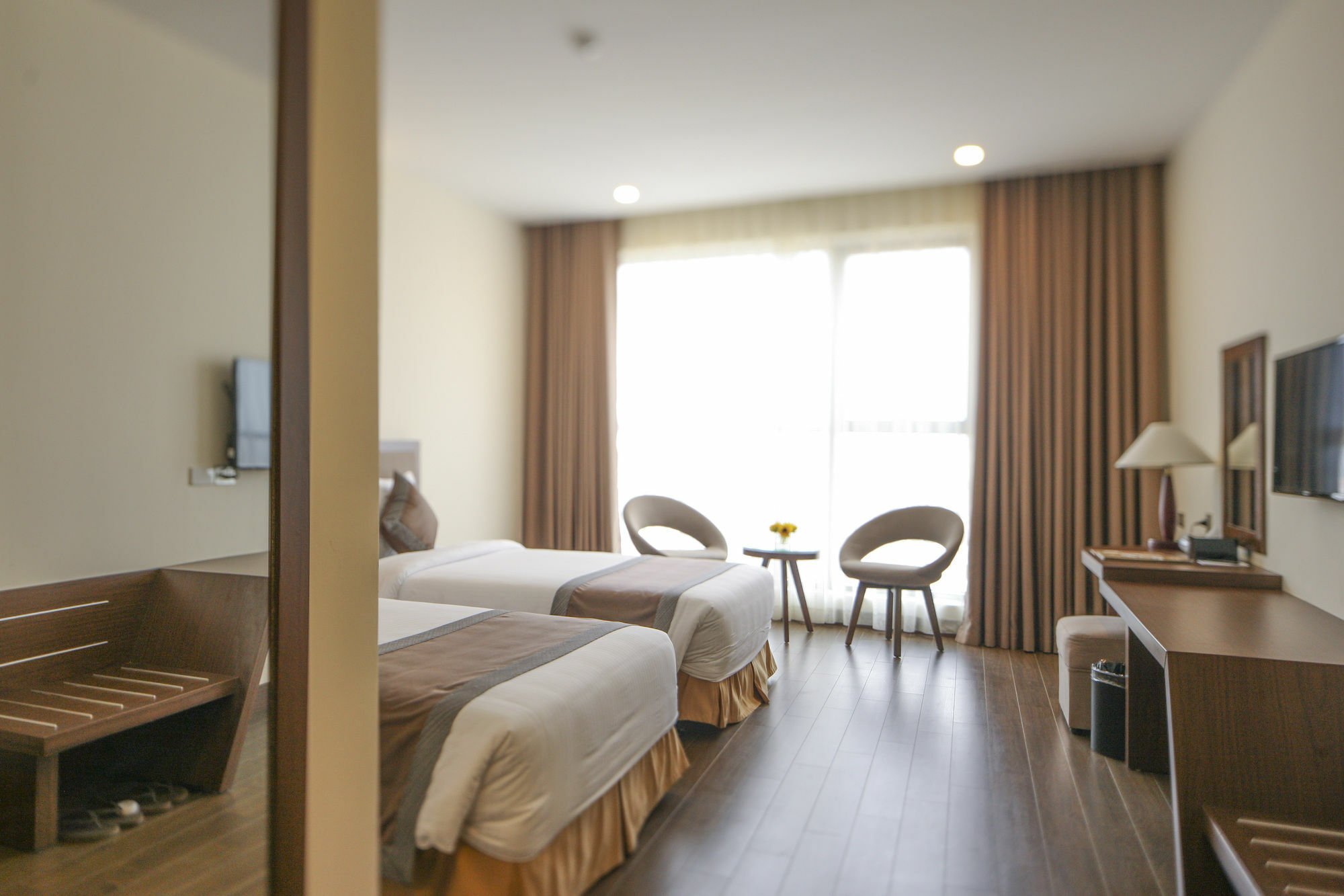 Muong Thanh Grand Quang Tri Hotel Buitenkant foto